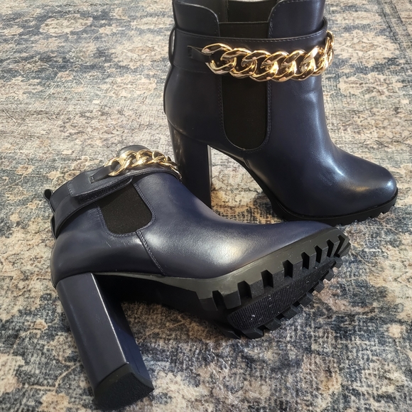 Elegant Navy Ankle Boots with Gold Chain - Picture 5 of 5